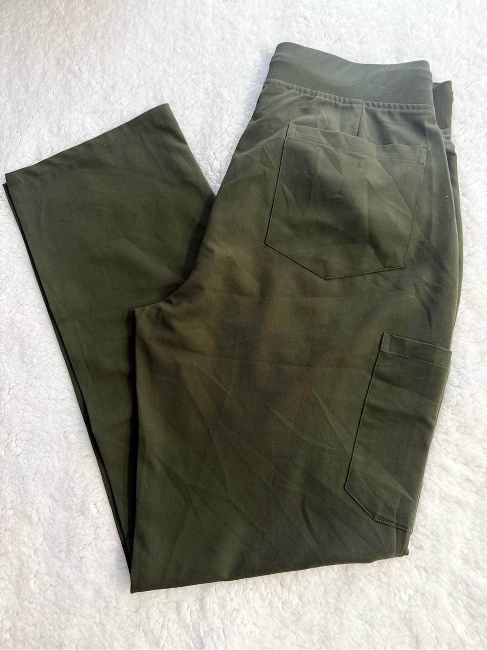 Men's Stretch Cargo Pants in Olive Green